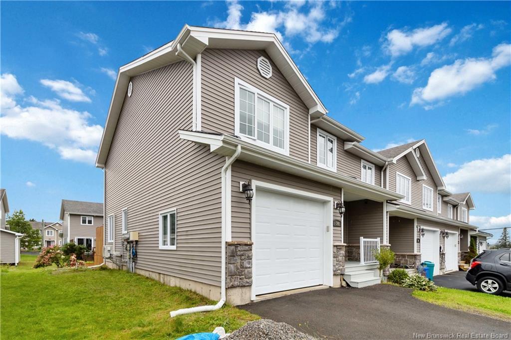 34 Oxiard St, Dieppe, NB