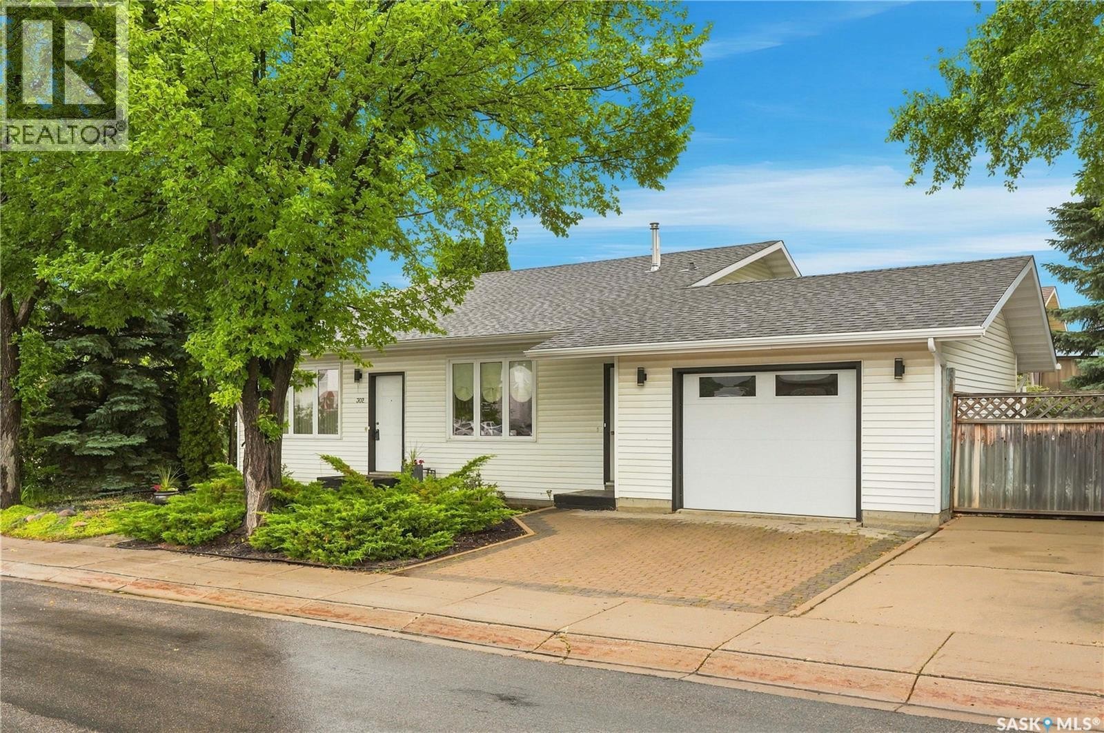 302 Nemeiben Road, Saskatoon, SK