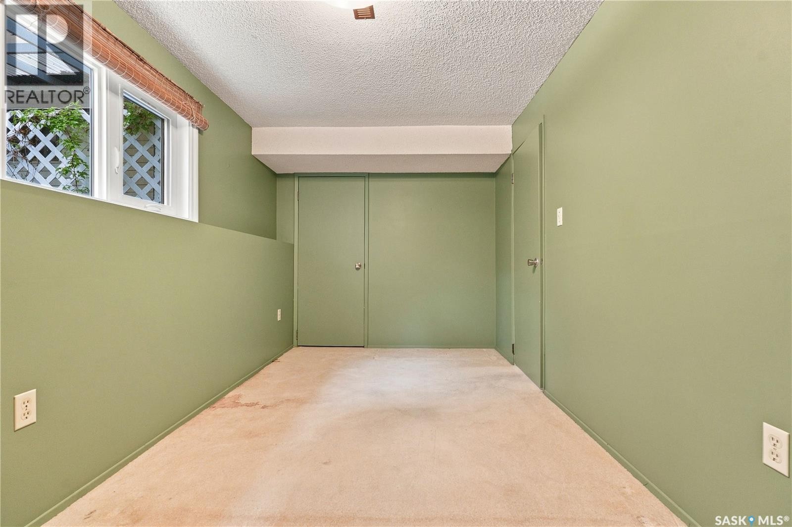 302 Nemeiben Road, Saskatoon, SK