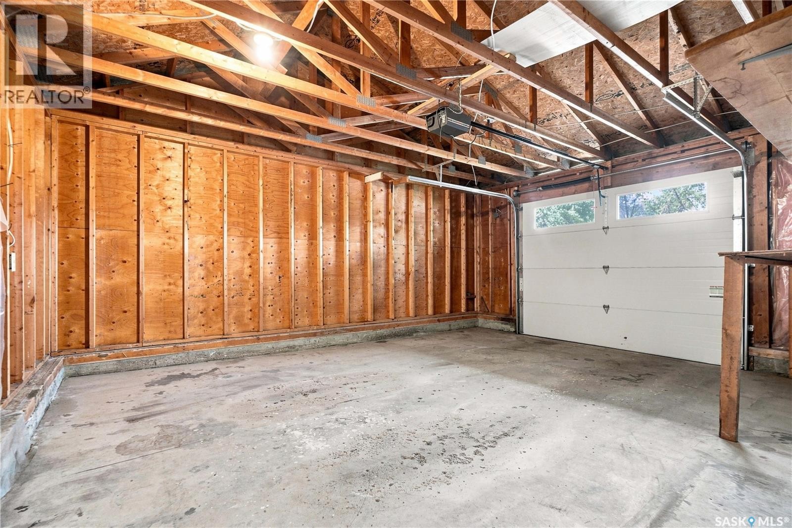 302 Nemeiben Road, Saskatoon, SK