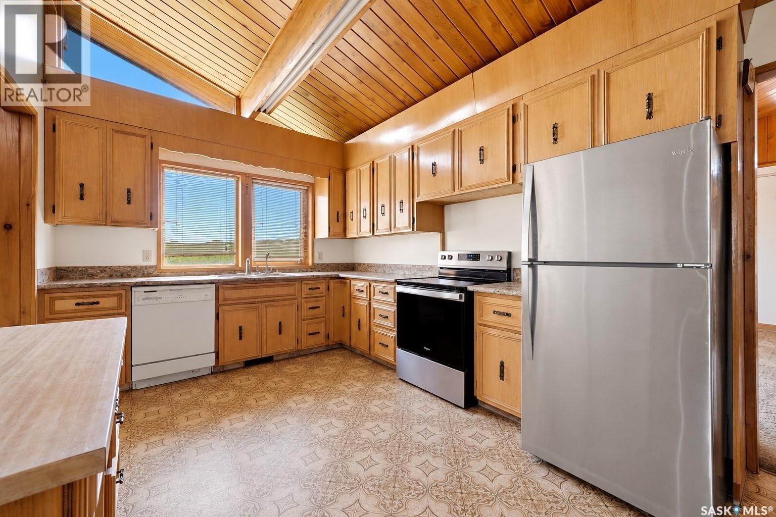 45 Miller Crescent E, Lumsden, SK
