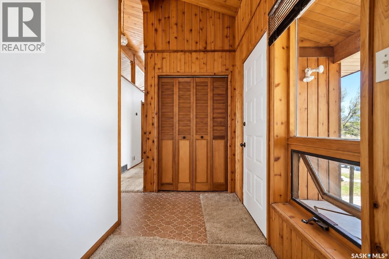 45 Miller Crescent E, Lumsden, SK
