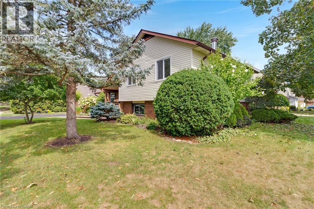 7 Underhill Crescent, Kitchener, ON