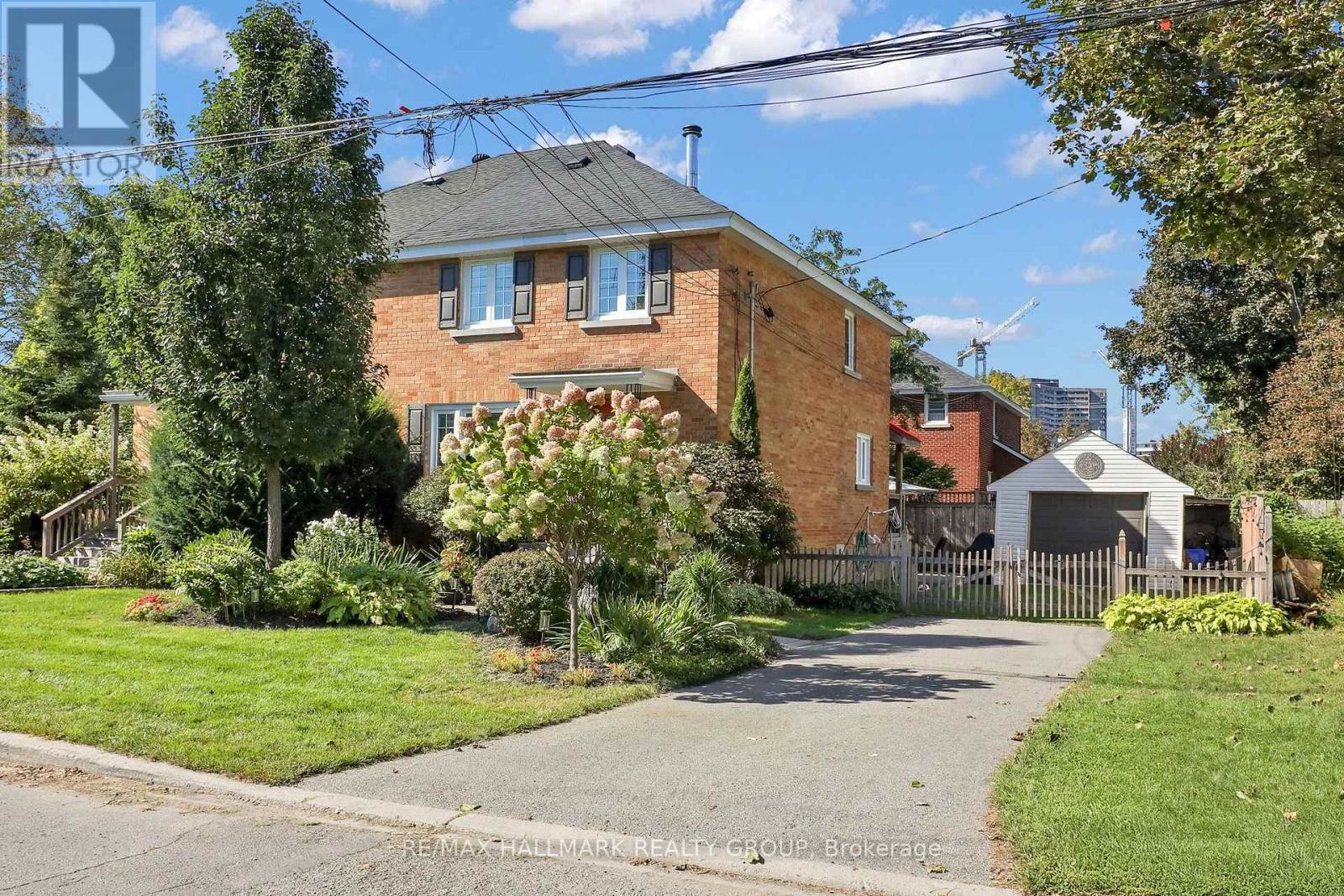 174 Compton Avenue, Ottawa, ON