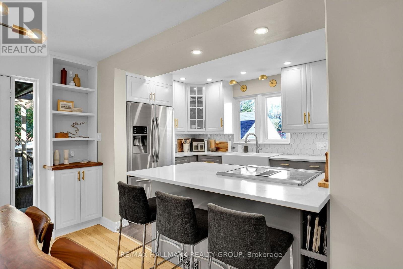174 Compton Avenue, Ottawa, ON