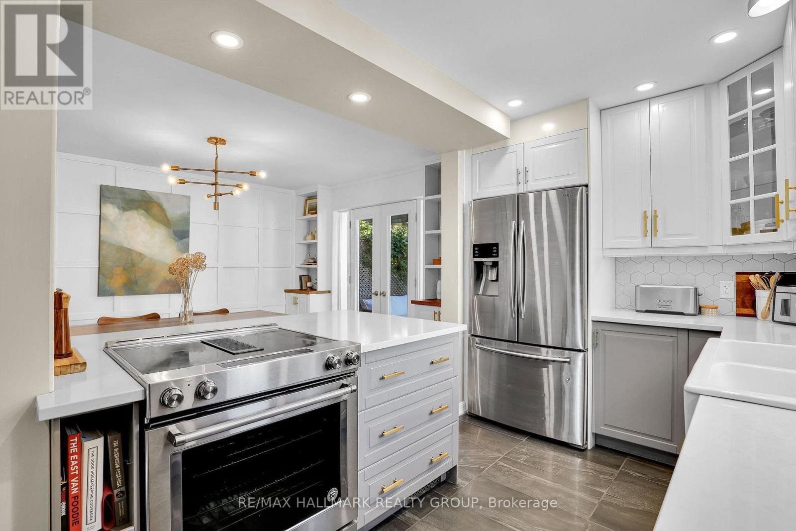 174 Compton Avenue, Ottawa, ON