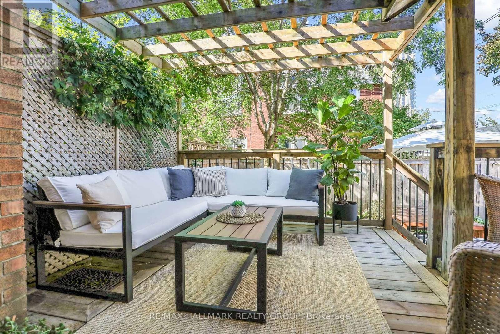 174 Compton Avenue, Ottawa, ON
