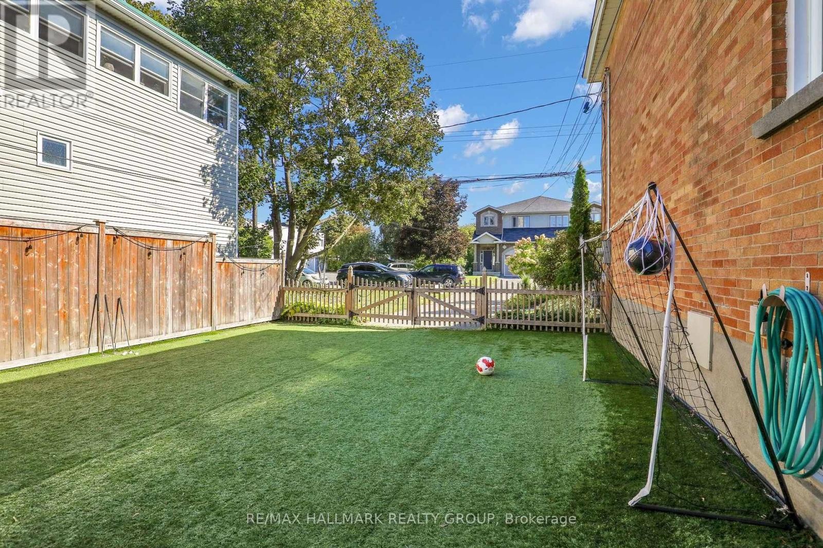 174 Compton Avenue, Ottawa, ON