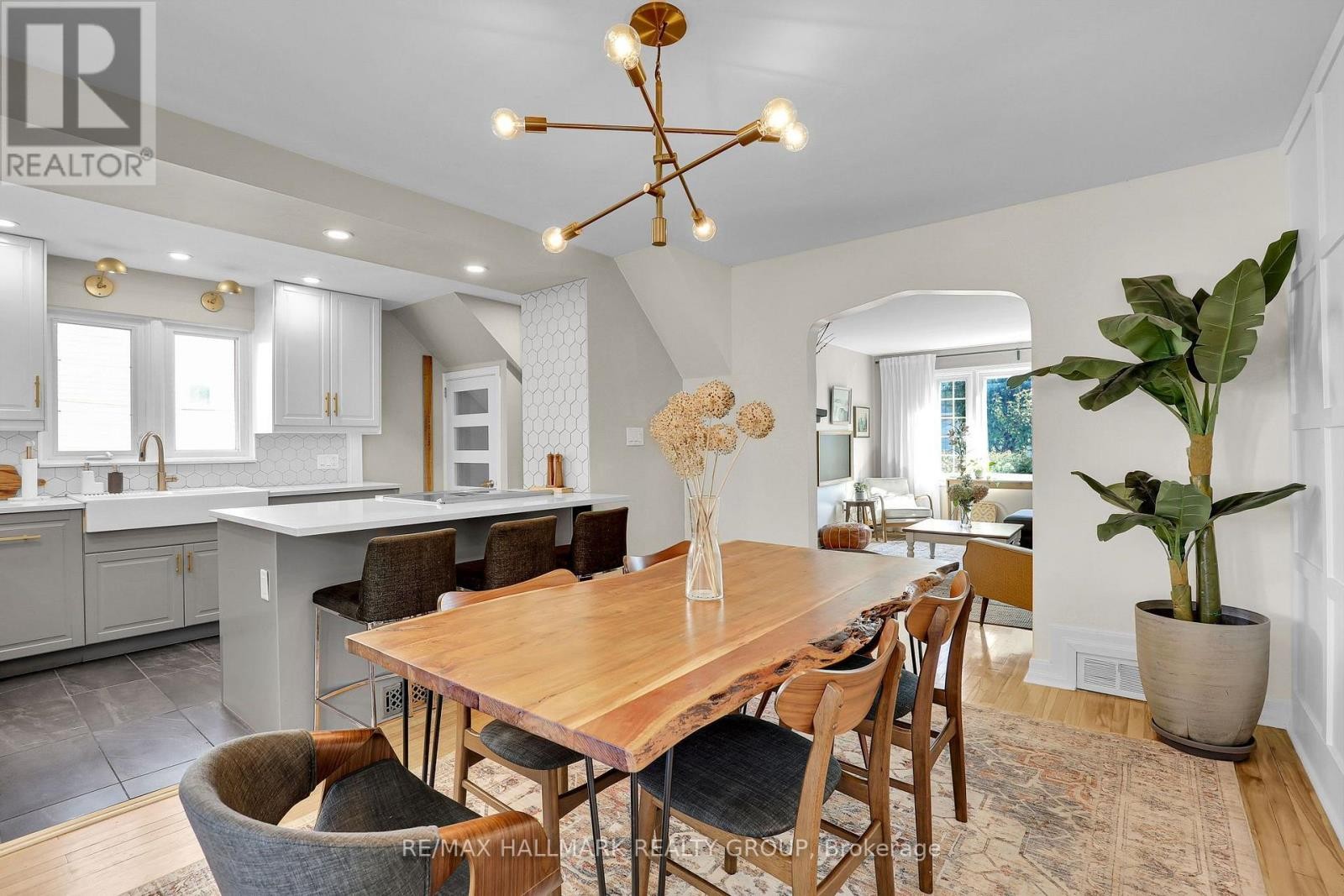 174 Compton Avenue, Ottawa, ON