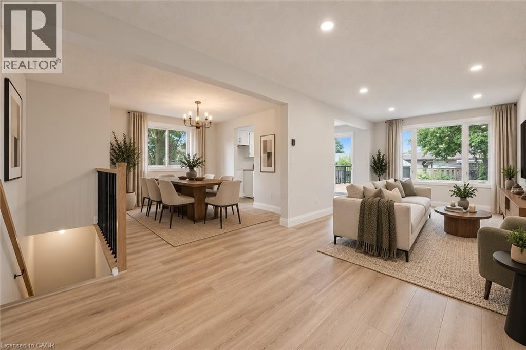 Virtually Staged - 109 Deerberry Place, Waterloo, ON