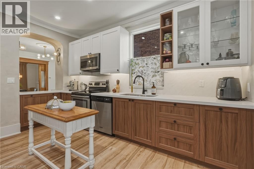 42 Nightingale Street, Hamilton, ON