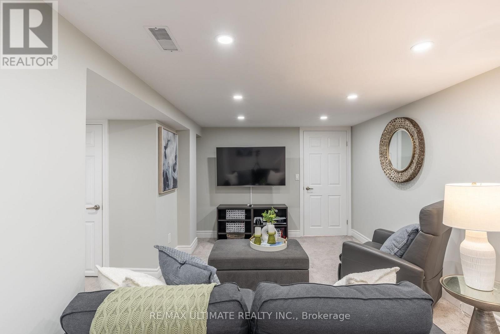 3 Thursfield Crescent, Toronto, ON