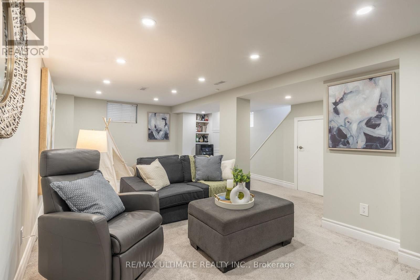 3 Thursfield Crescent, Toronto, ON