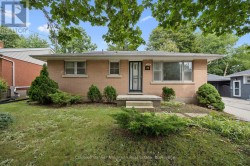 73 KNIGHTSWOOD BOULEVARD Guelph (Riverside Park), ON N1E 3W6
