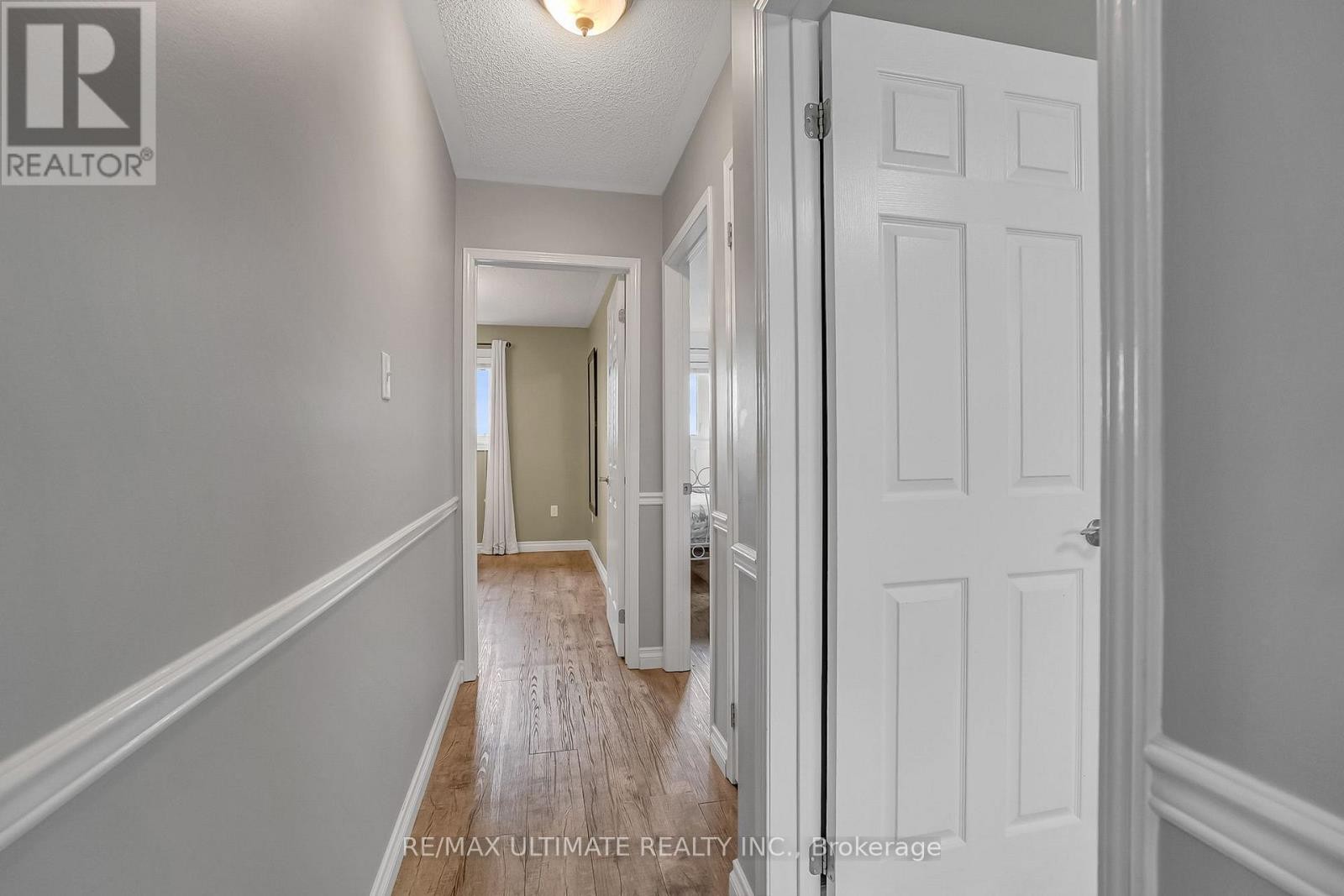 3 Bedrooms - 96 Bruce Crescent, Barrie, ON