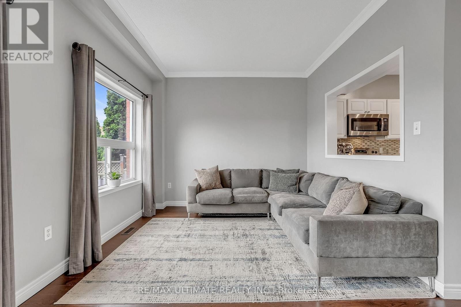 Family Movie Night? - 96 Bruce Crescent, Barrie, ON
