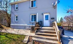 1 - 18 EWING STREET Halton Hills, ON L7G 2P7