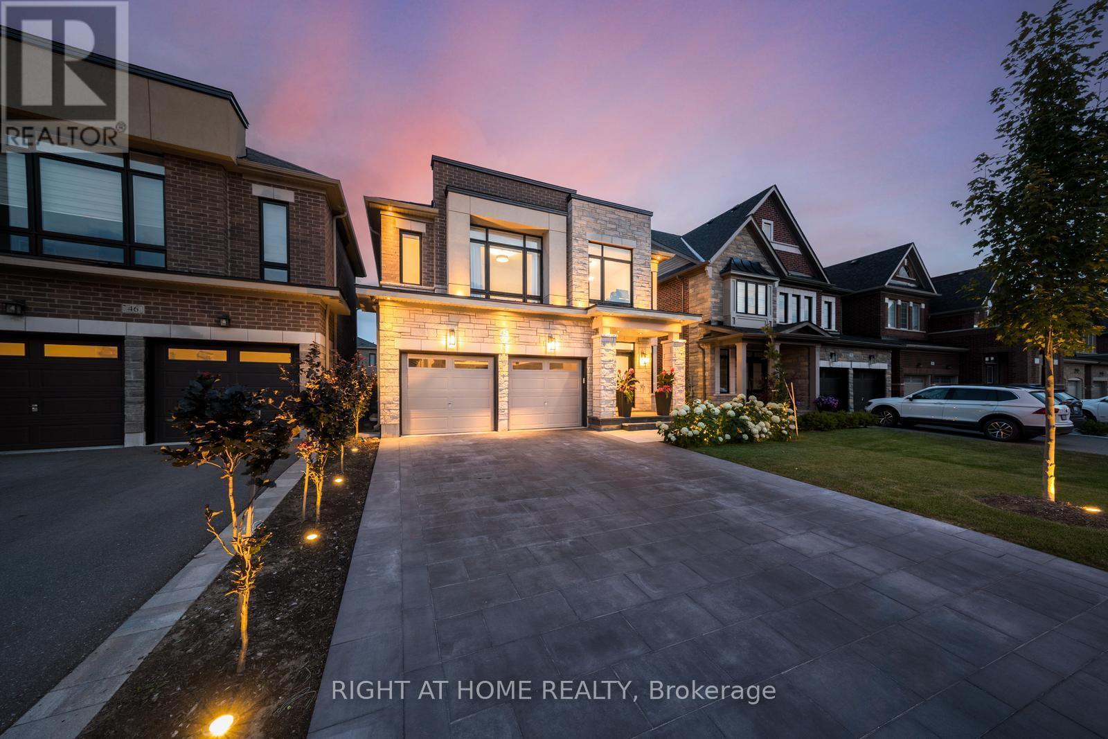 42 Alistair Crescent, Vaughan, ON