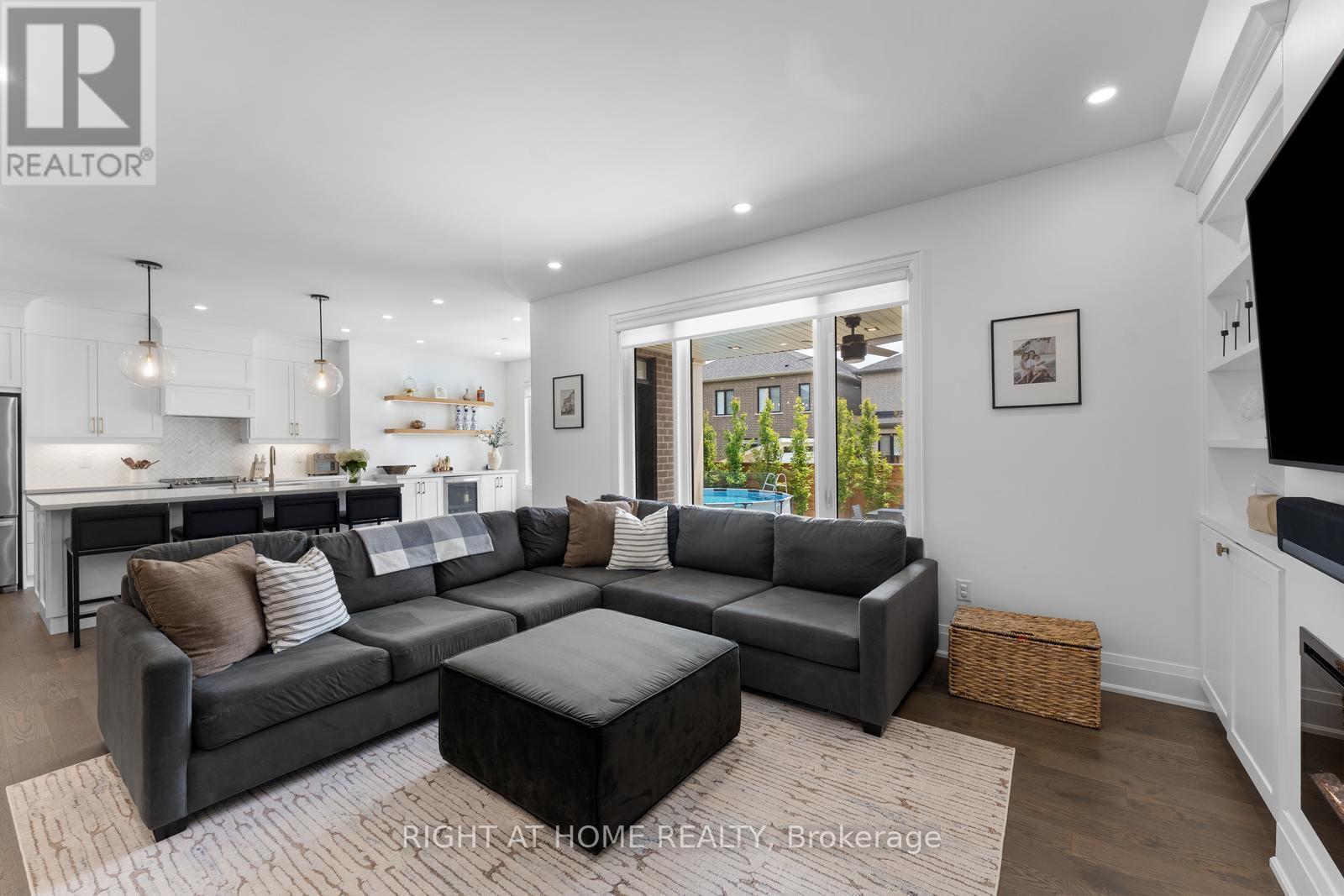 42 Alistair Crescent, Vaughan, ON
