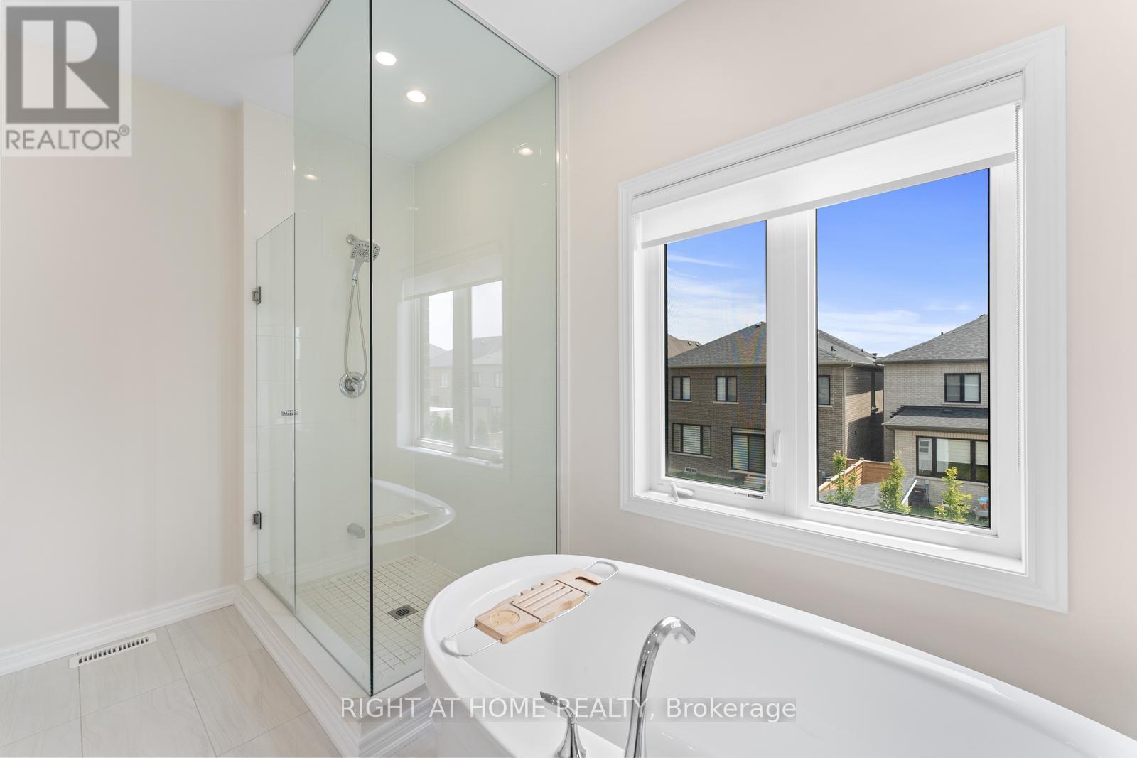 42 Alistair Crescent, Vaughan, ON