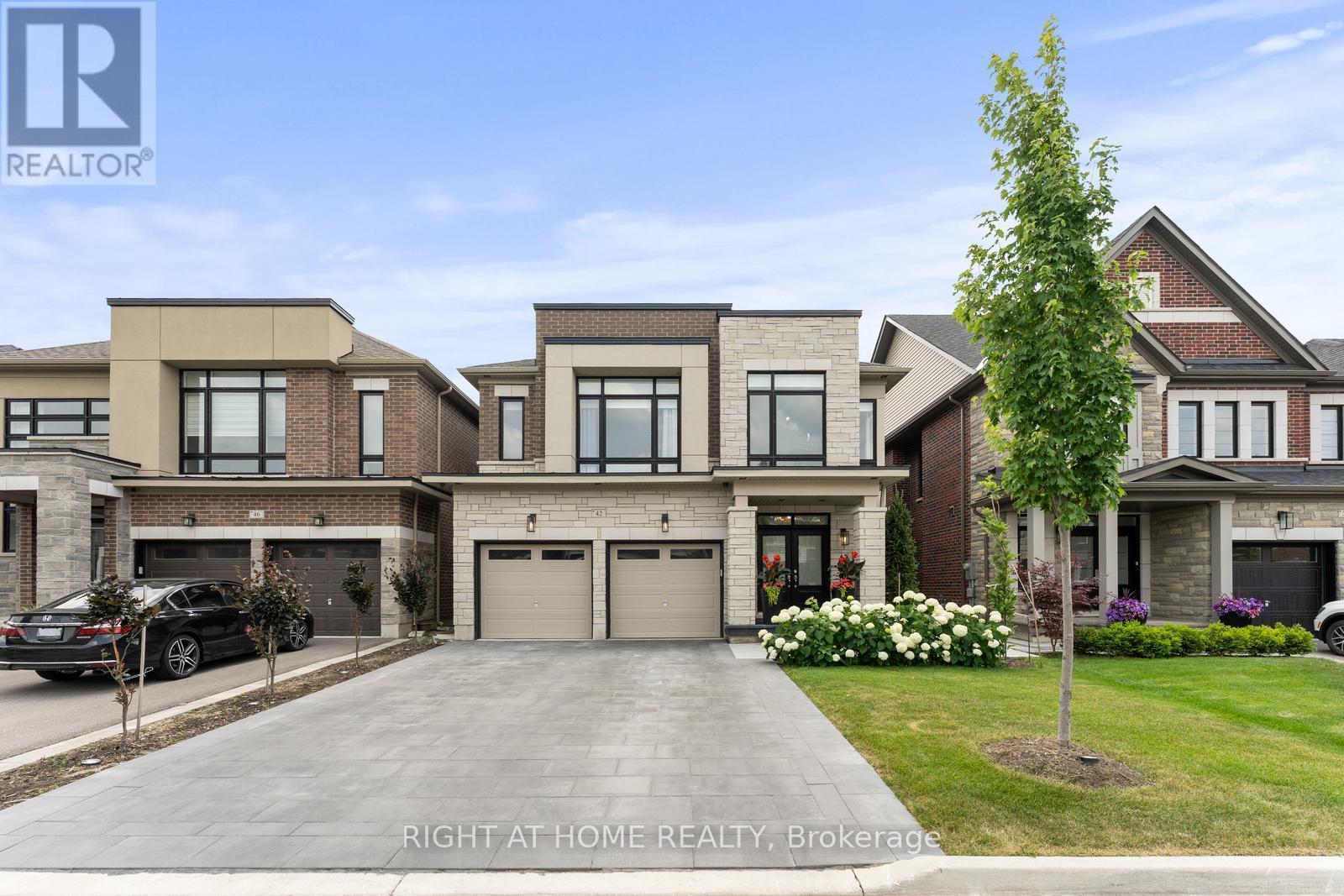42 Alistair Crescent, Vaughan, ON
