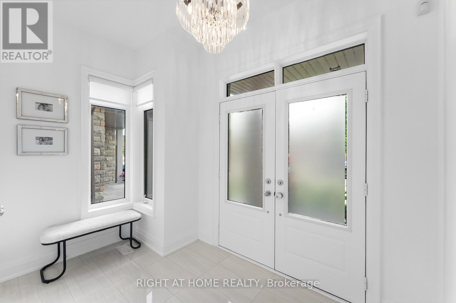42 Alistair Crescent, Vaughan, ON