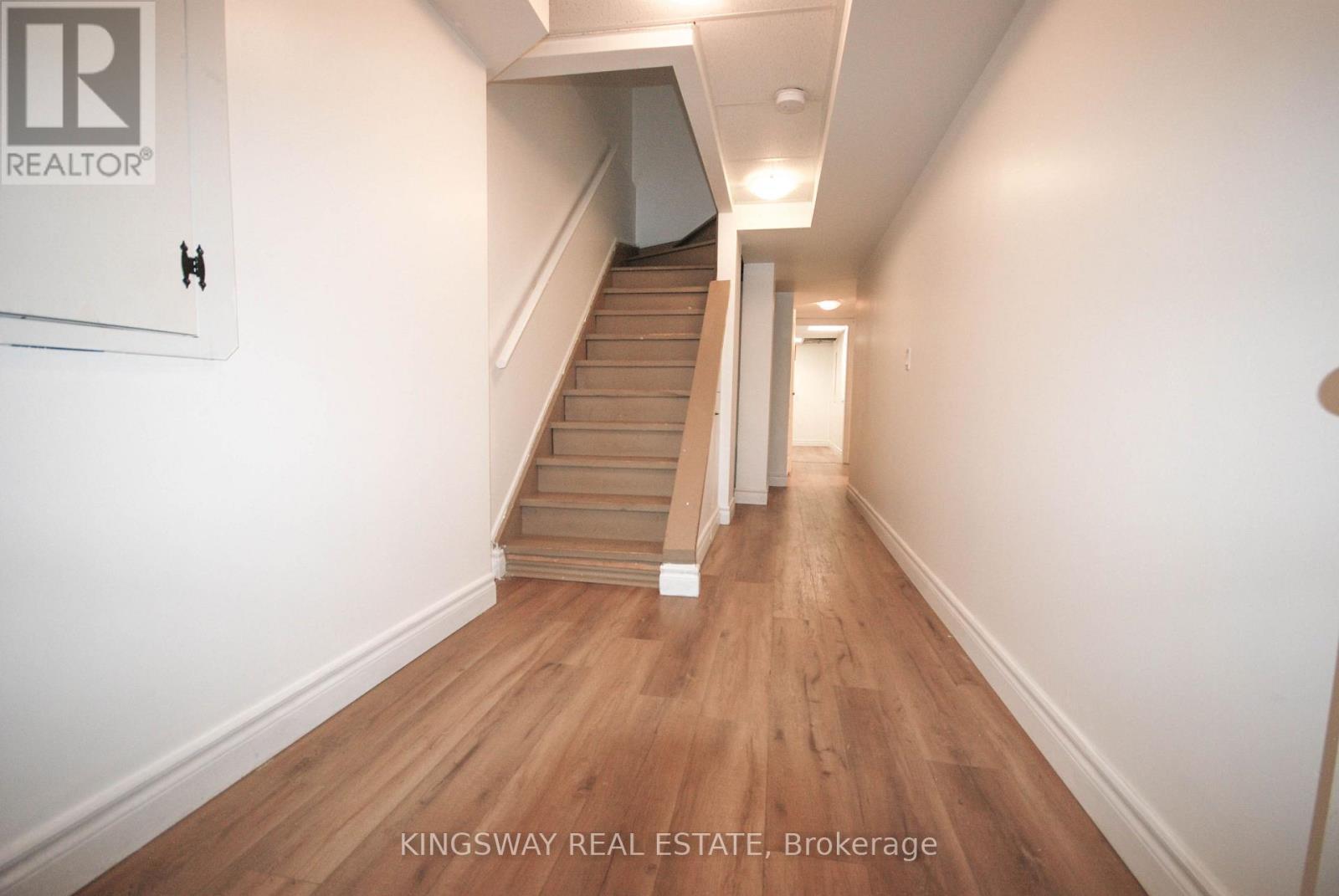 610 Angela Court, Burlington, ON