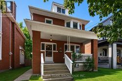 226 OTTAWA STREET S  Hamilton, ON L8K 2E8