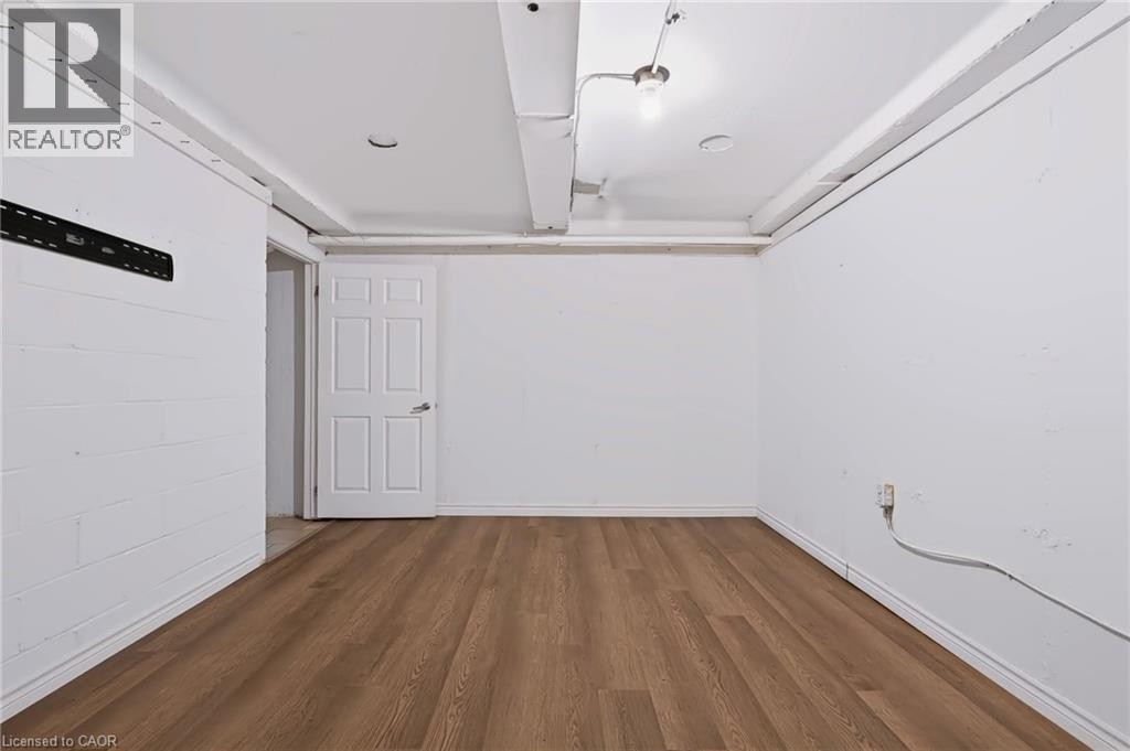 121 University Avenue E Unit# 102, Waterloo, ON