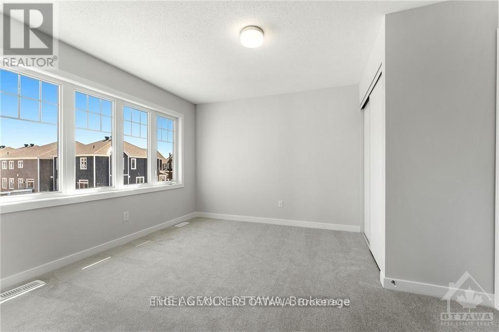 89 Hackamore Crescent, Ottawa, ON