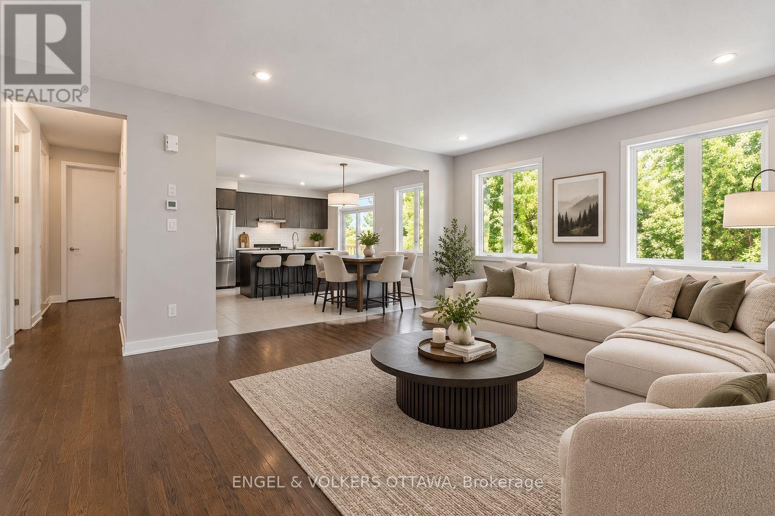 89 Hackamore Crescent, Ottawa, ON