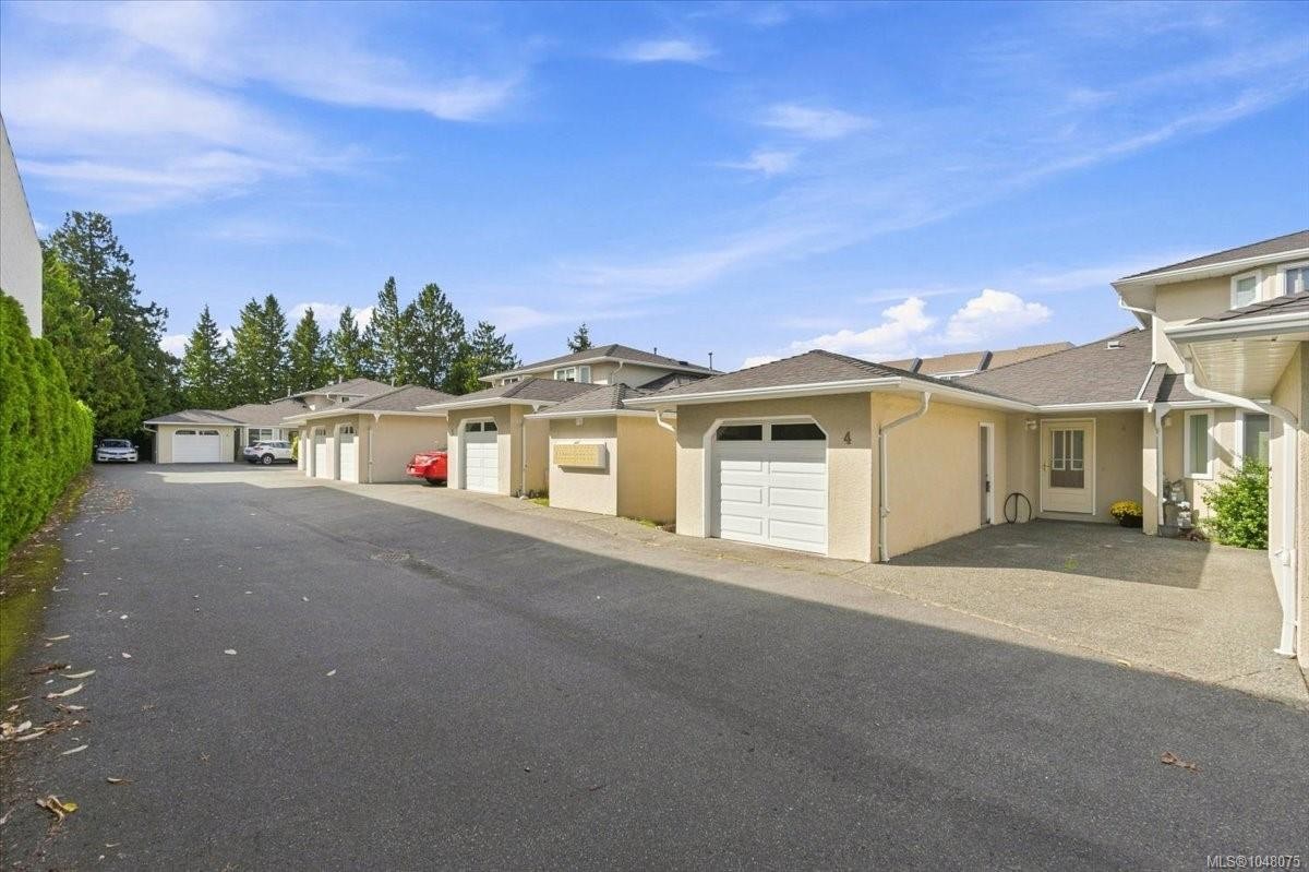 #4-6211 Blueback Rd, Nanaimo, BC