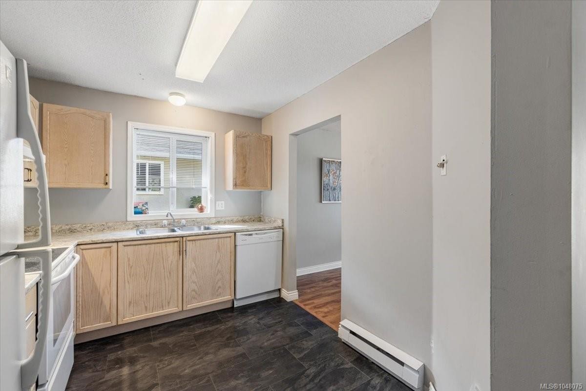 #4-6211 Blueback Rd, Nanaimo, BC
