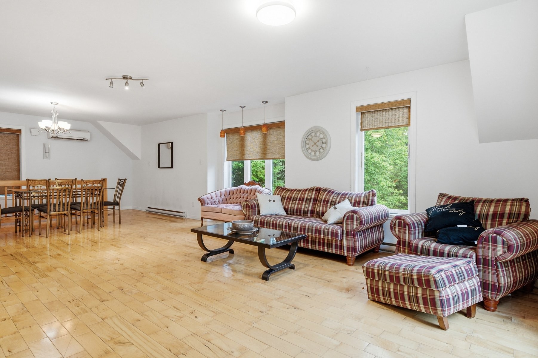 Living Room - 6652 Rue Morin, Val-Morin, QC