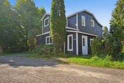 1934 Rue Blondin Val-David, QC J0T 2N0