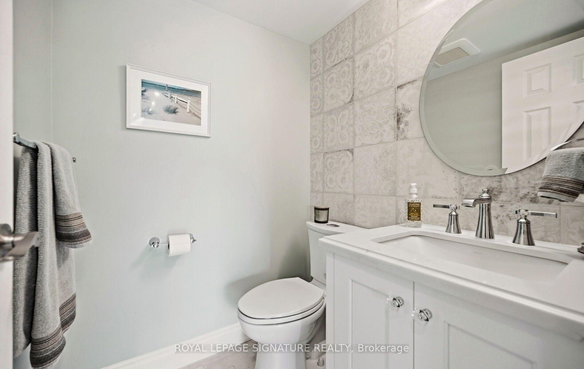 1892 Beechknoll Avenue, Mississauga, ON