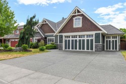 1477 Crown Isle Dr Courtenay, BC V9N 3Z5