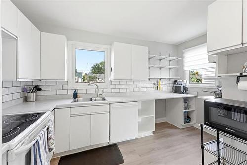 345 Bronx Ave, Winnipeg, MB 