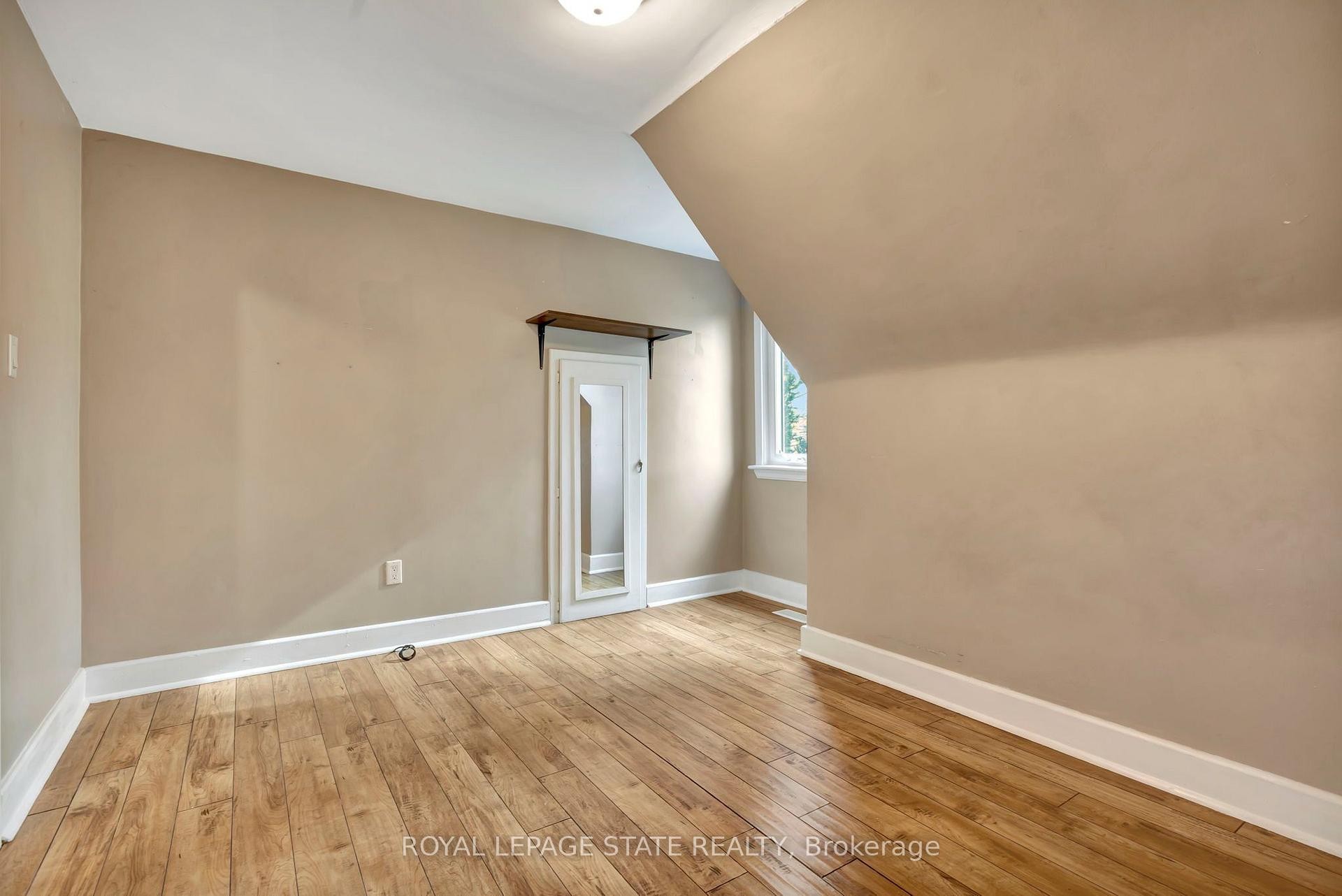 121 King Street E, Hamilton, ON