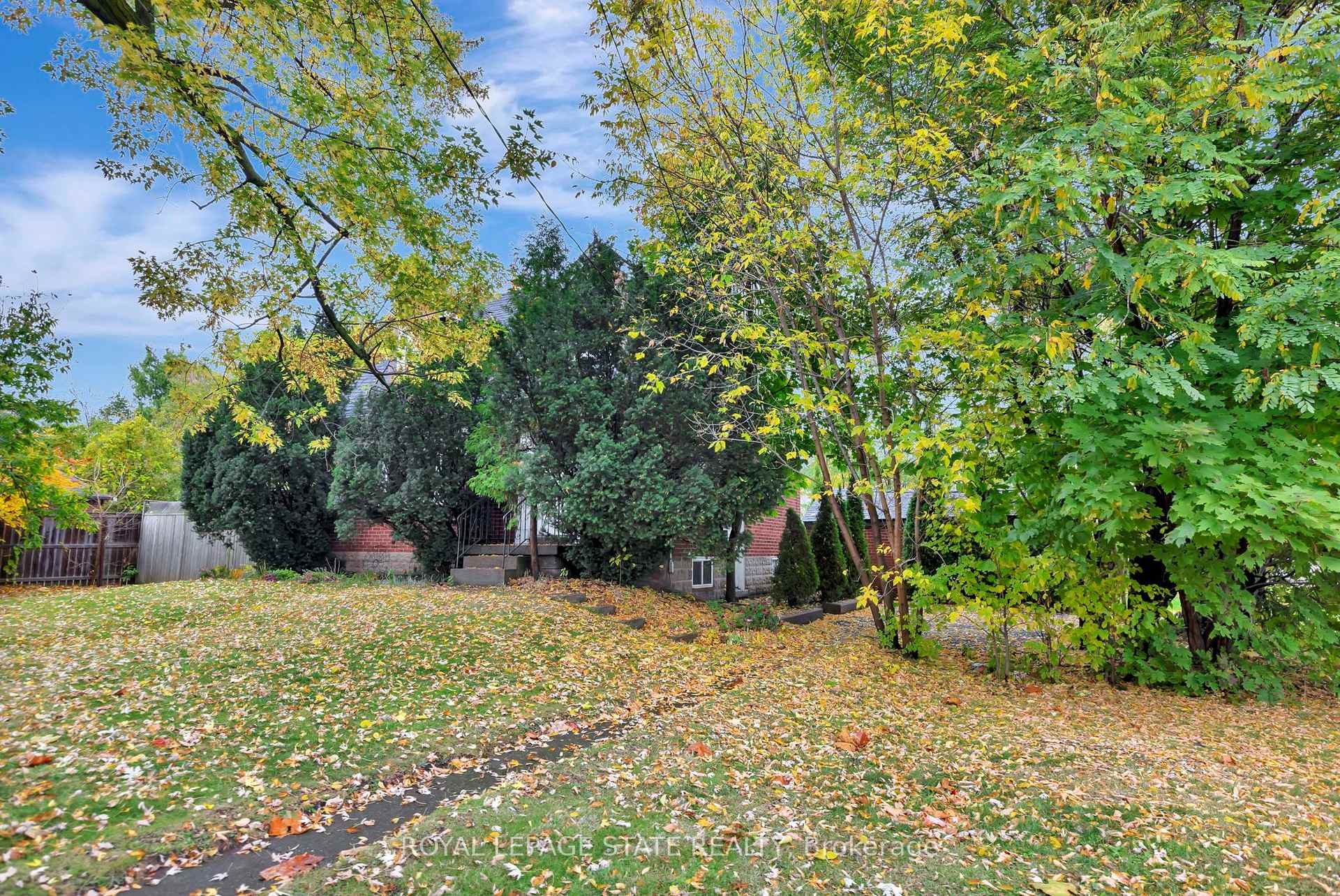 121 King Street E, Hamilton, ON