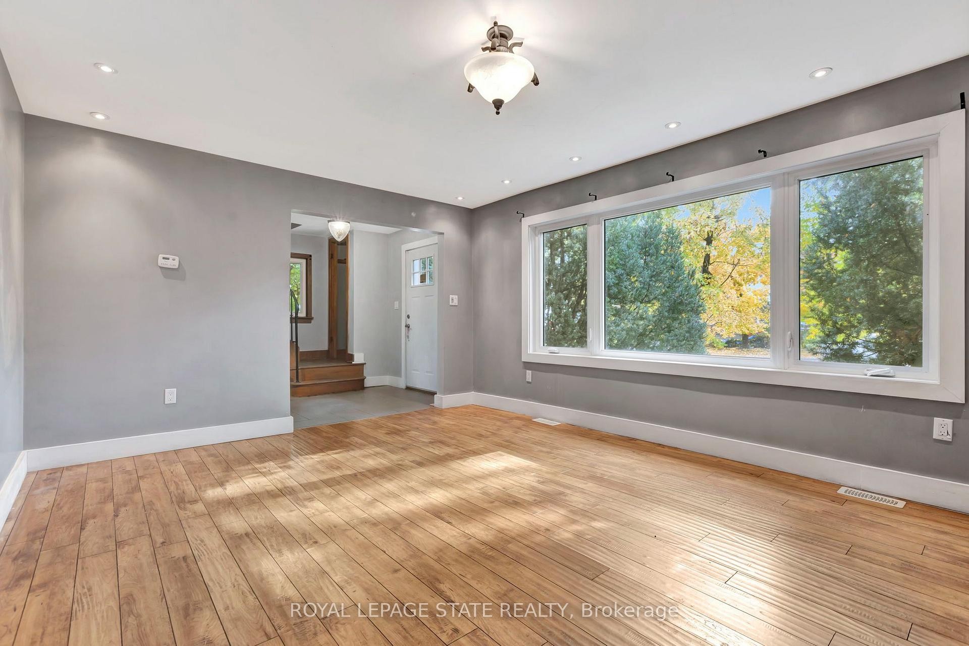 121 King Street E, Hamilton, ON