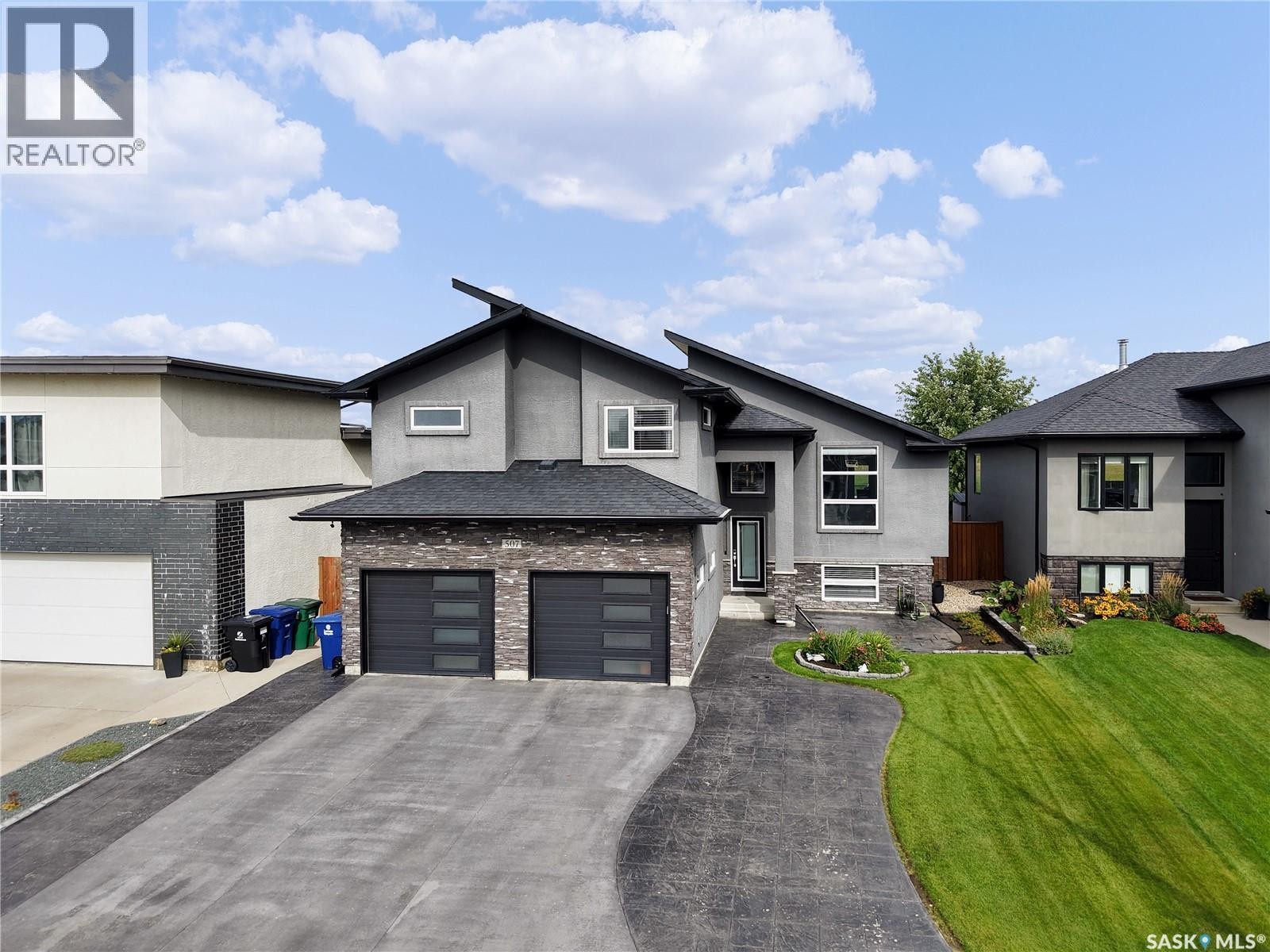 507 Salloum Crescent, Saskatoon, SK