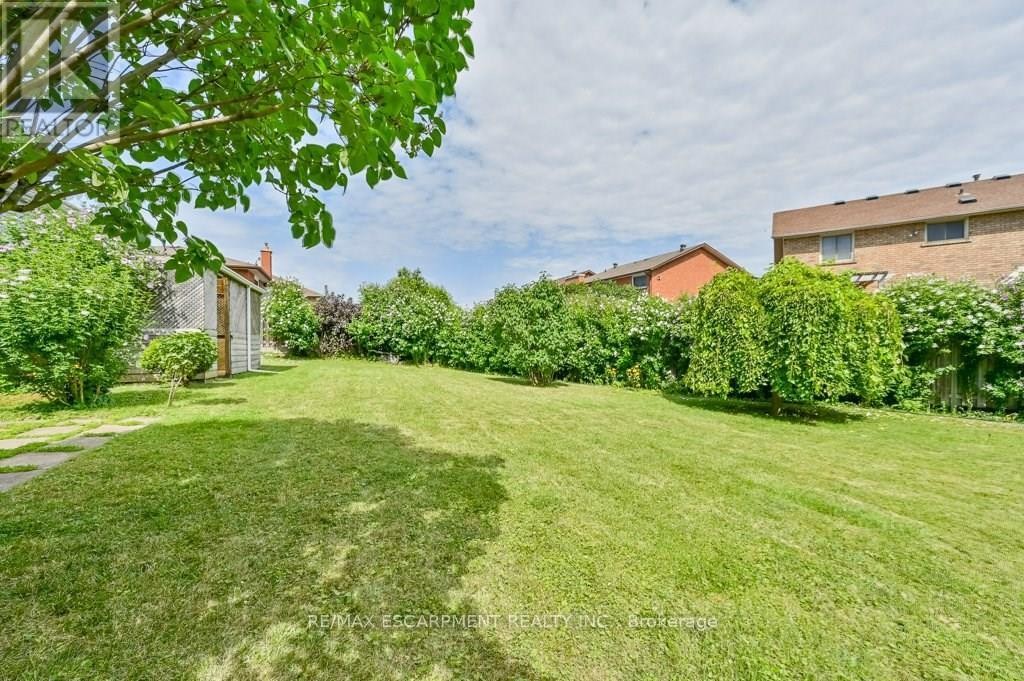 641 Limeridge Road E, Hamilton, ON