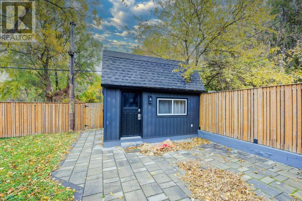 Bunkie - 46 Cherry Street, Kitchener, ON