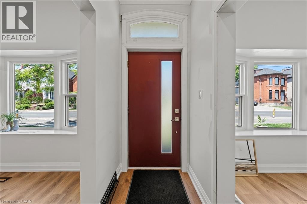 192 Victoria Avenue N, Hamilton, ON