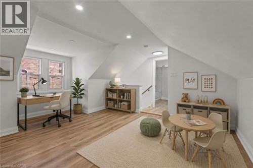 Virtually Staged - 192 Victoria Avenue N, Hamilton, ON 