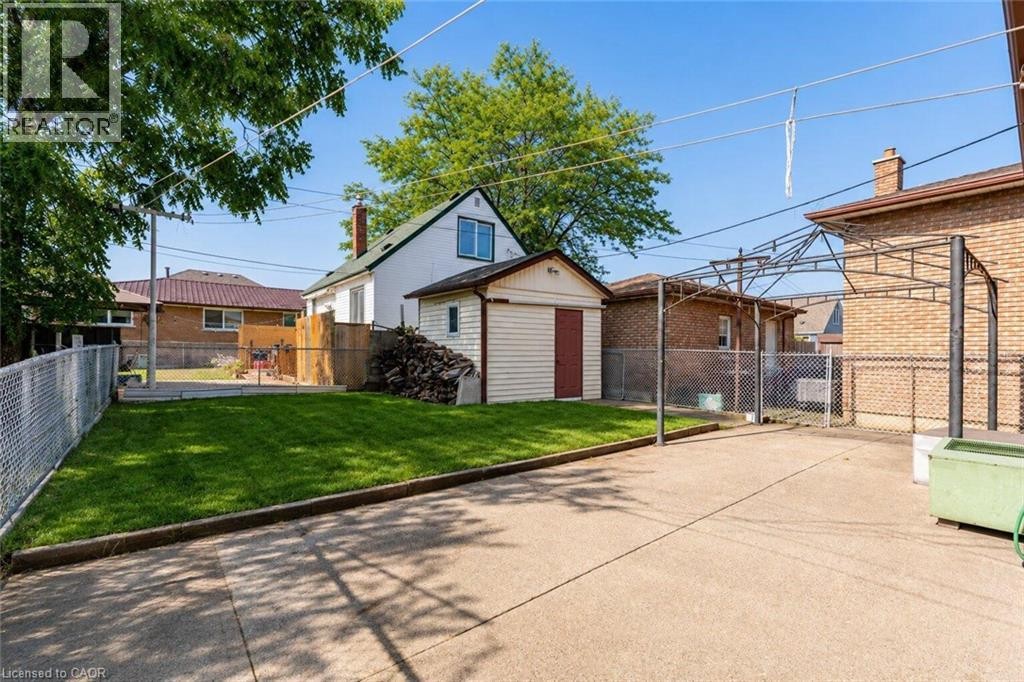 1894 Main Street E, Hamilton, ON