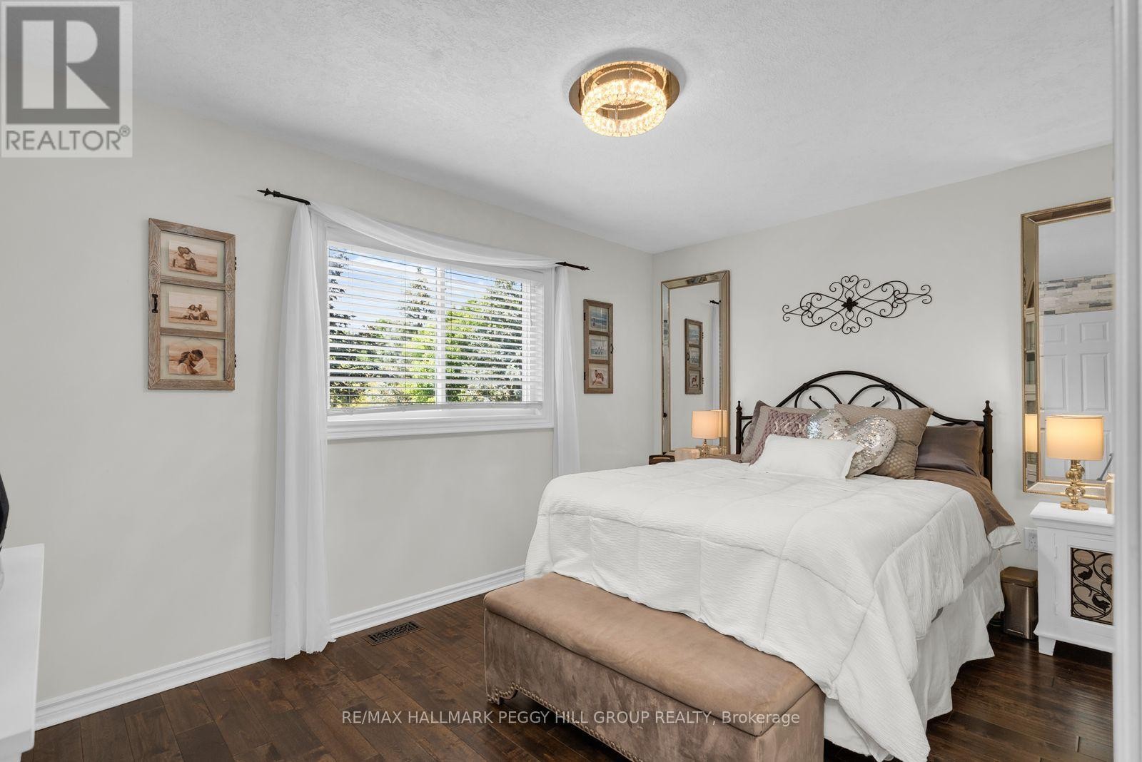 52 Summerset Drive, Barrie, ON