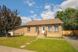 353 Rue Christophe-Février Boucherville, QC J4B 5N8