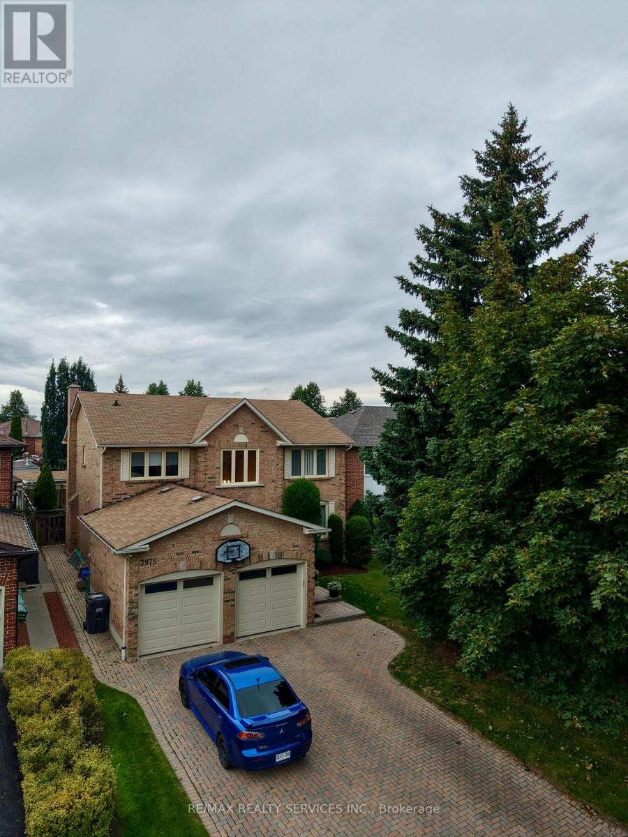 3975 Seebring Crescent, Mississauga, ON